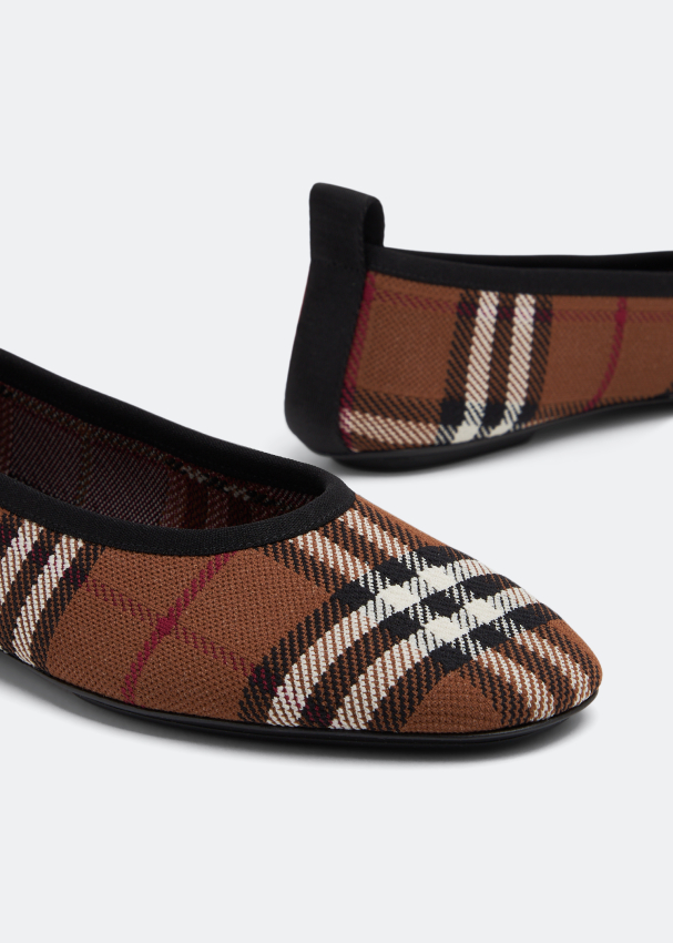 Burberry ballerina 2025