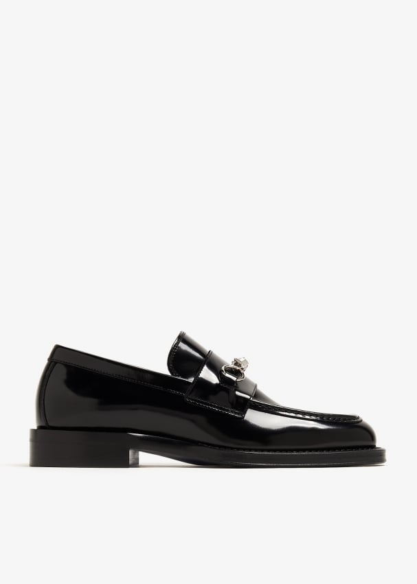 Barbed loafers