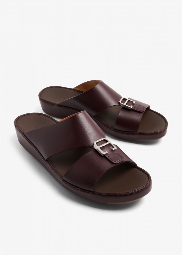 Belt slippers under clearance 300