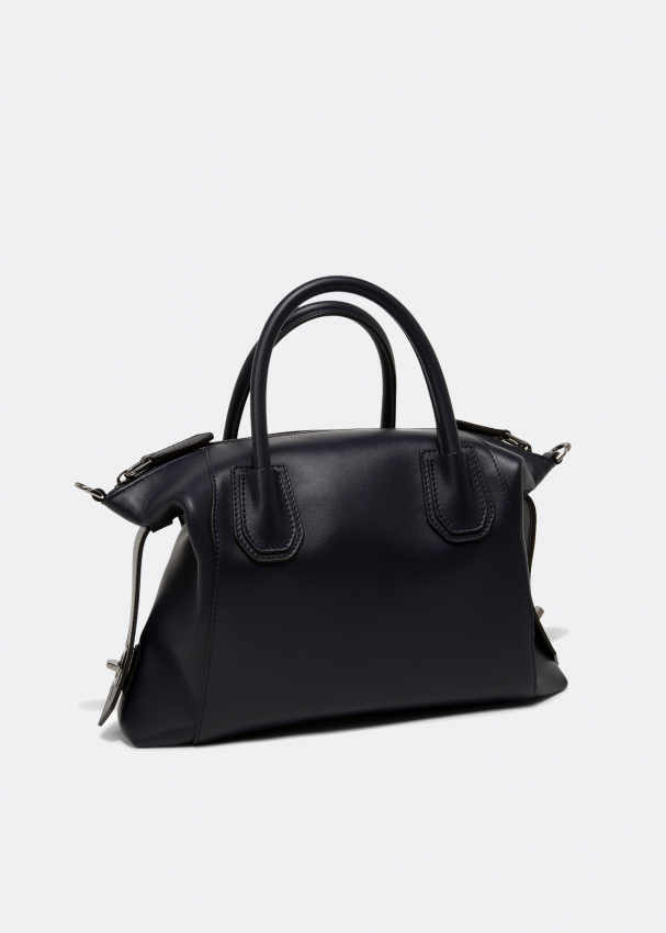 Givenchy antigona small best sale smooth leather