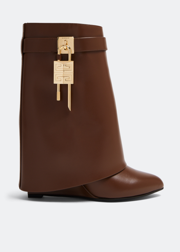 Shark online lock boots