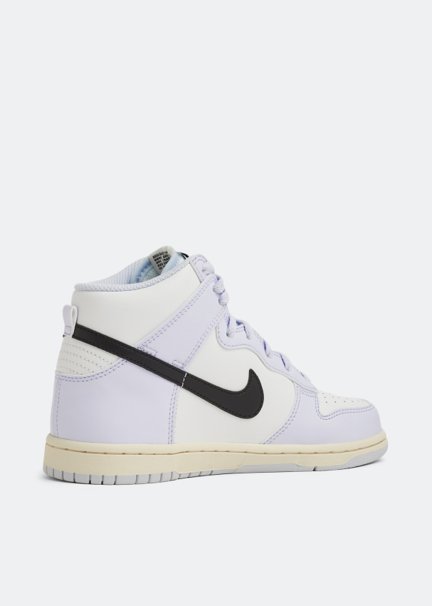 High top 2024 nike dunks girls