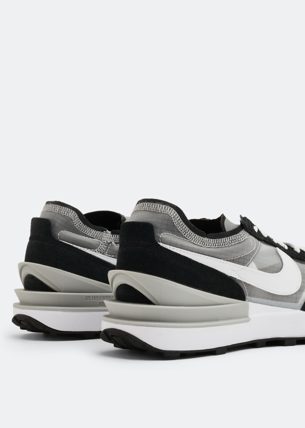 mens nike waffle one black