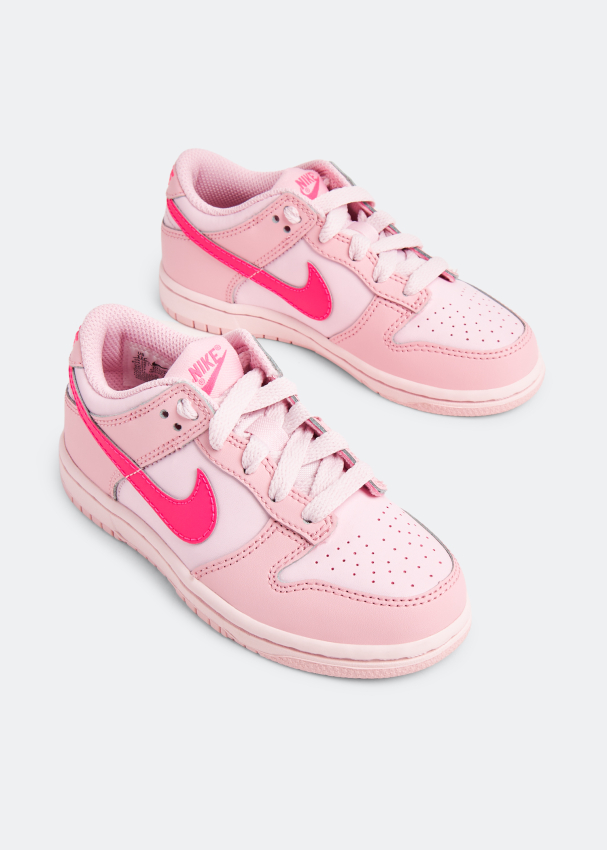 Nike baby sales pink sneakers