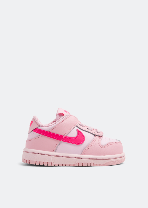 Nike Dunk Low 'Triple Pink' sneakers for Girl - Pink in KSA | Level Shoes
