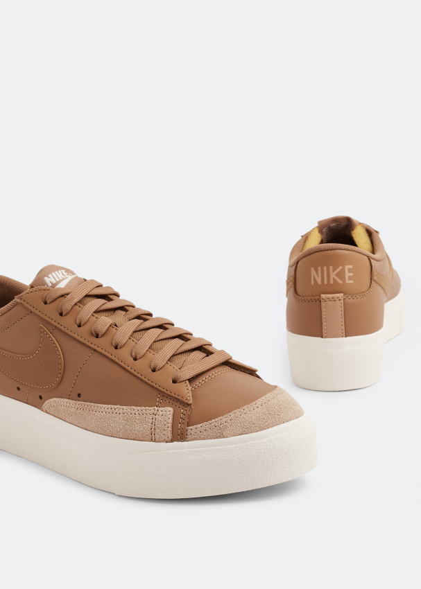 Women's blazer low suede tan sneaker hotsell