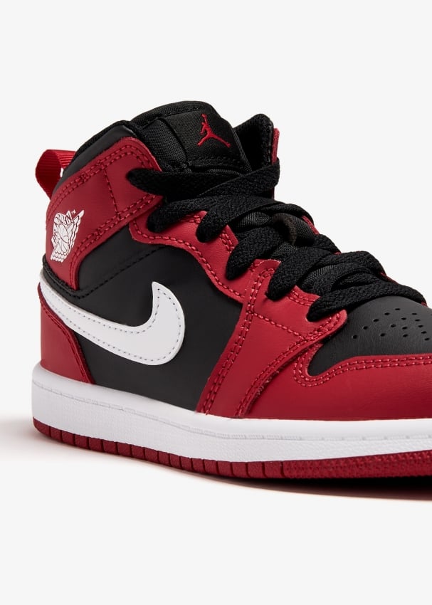 Nike Air Jordan 1 Mid sneakers for Boy Red in KSA Level Shoes
