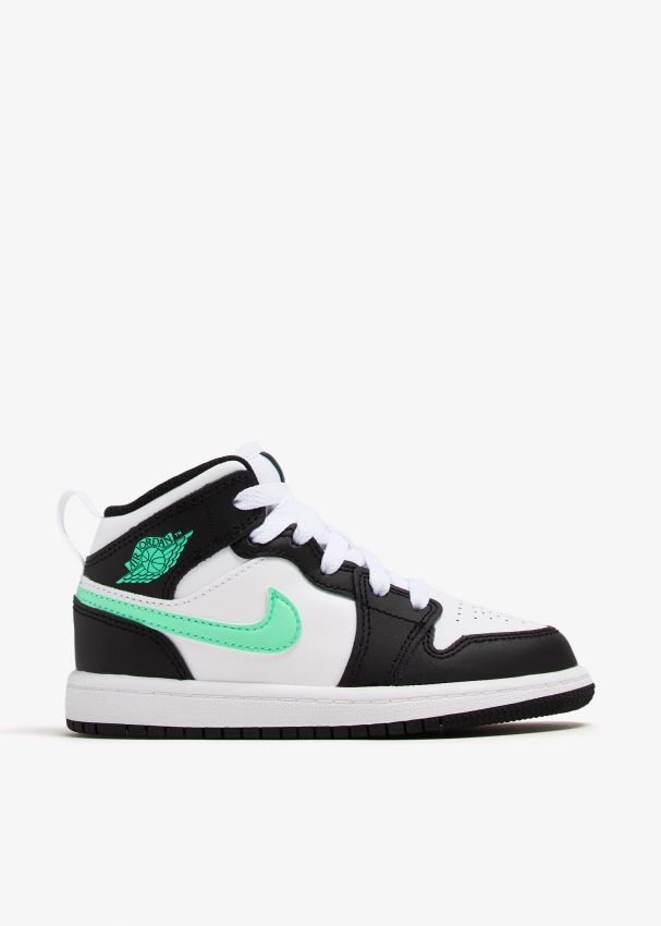 Shop Nike Shoes for Baby, Boy, Girl, Unisex in UAE | Level Shoes