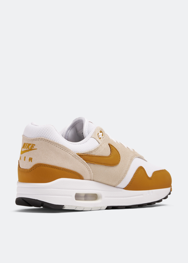 Nike Air Max 1 'Magma Orange' sneakers for Men - Orange in UAE | Level ...