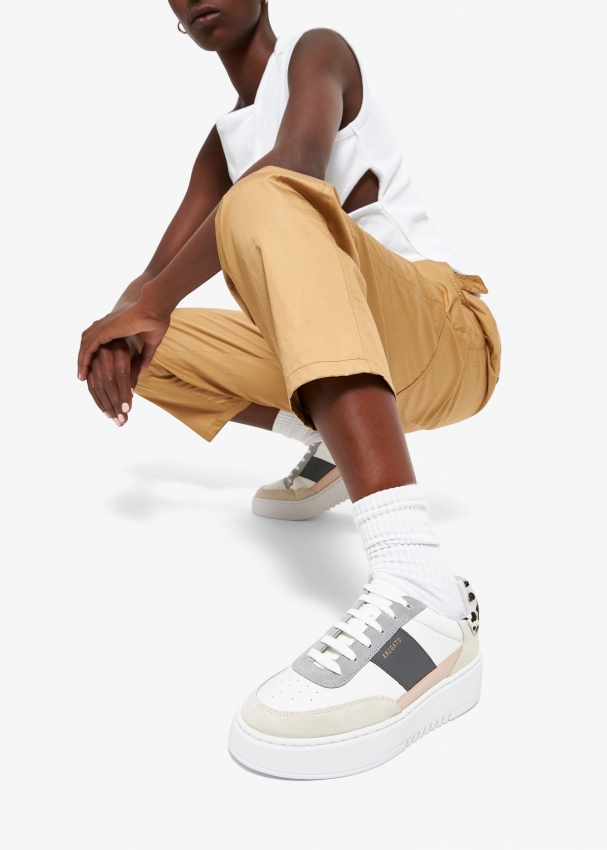 Vintage on sale sneakers womens