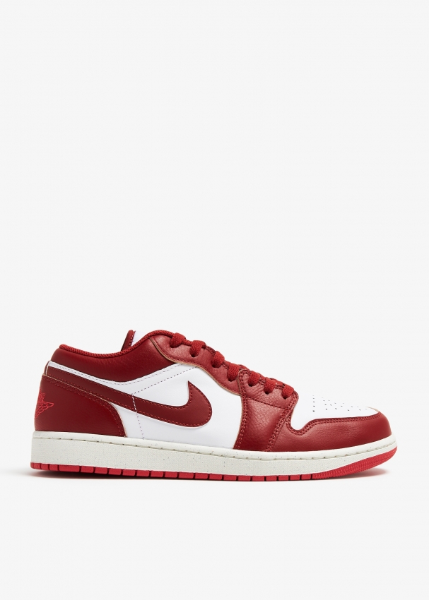 Nike Air Jordan 1 Low 'Dune Red' sneakers for Men - Red in KSA | Level ...