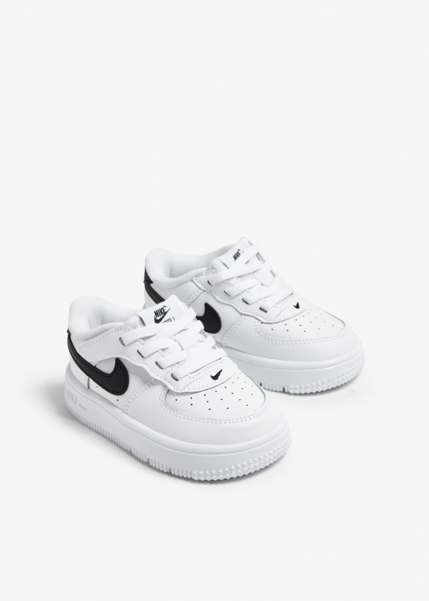 Nike Force 1 Low EasyOn sneakers for Baby White in Bahrain Level Shoes
