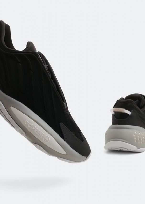 Yeezy hotsell level shoes