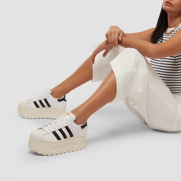 Adidas superstar womens clearance famous footwear
