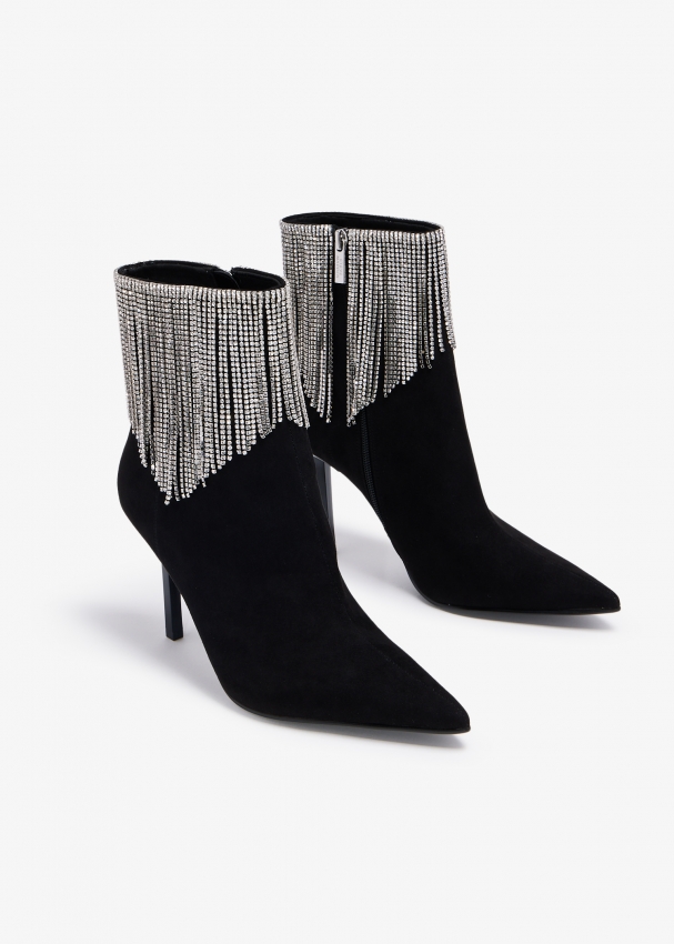 Steve Madden Influx boots for Women Black in UAE Level Shoes