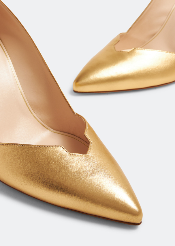 Womens gold clearance dress shoes