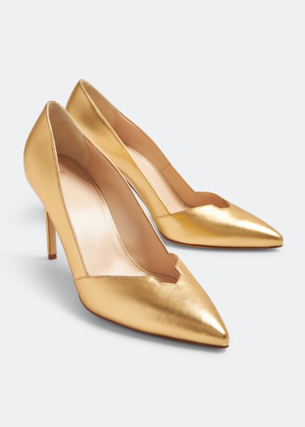 Gold pumps sale