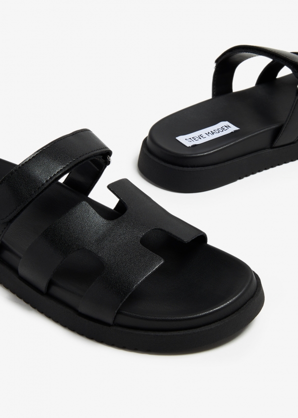 Steve Madden Mayven sandals for Women - Black in UAE | Level Shoes