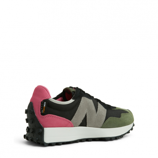 New Balance 327 sneakers for Women - Black in Bahrain | Level Shoes
