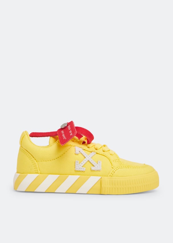 Off white vulcanized yellow top