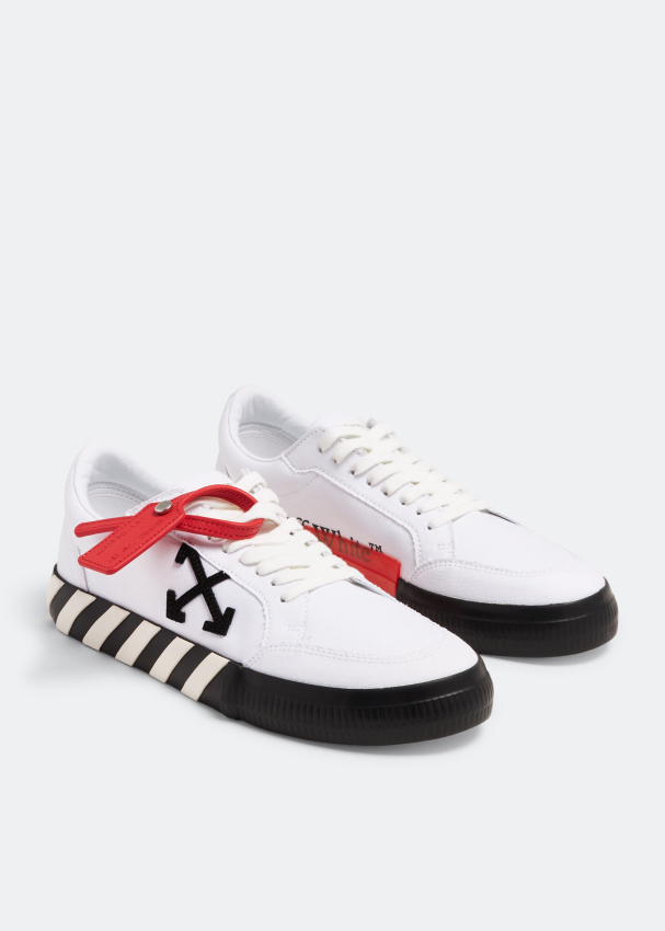 Off-White Low Vulcanised sneakers for Men - White in UAE | Level Shoes