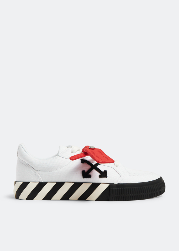 Off-White Low Vulcanized sneakers for Women - White in UAE | Level Shoes