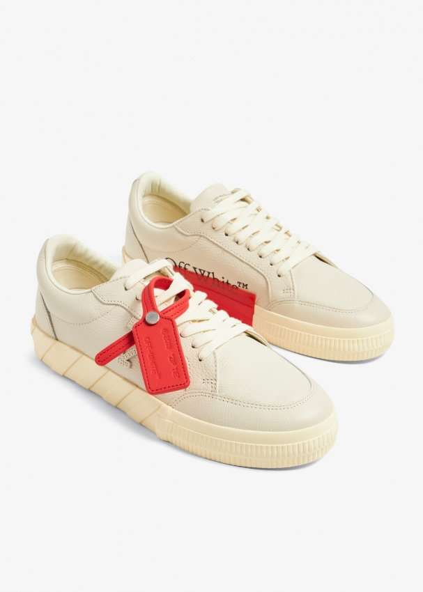 Off-White Low Vulcanized sneakers for Women - Beige in UAE | Level Shoes