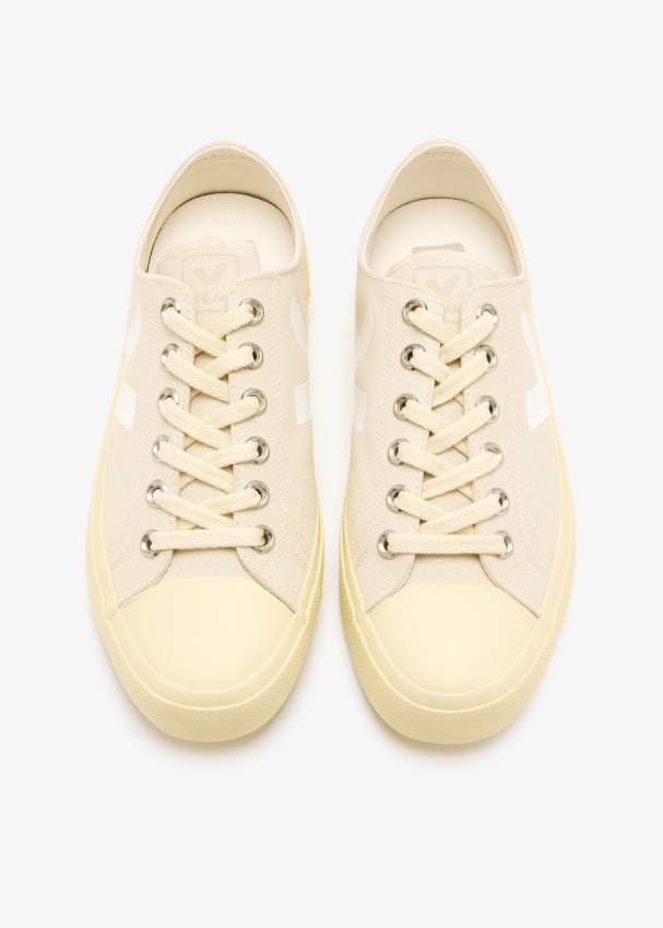 pl0120568a-prewht_7.jpg