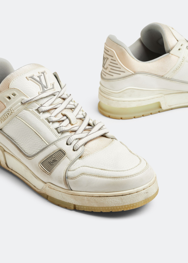 Louis Vuitton Pre-Loved LV Trainer sneakers for Men - White in UAE