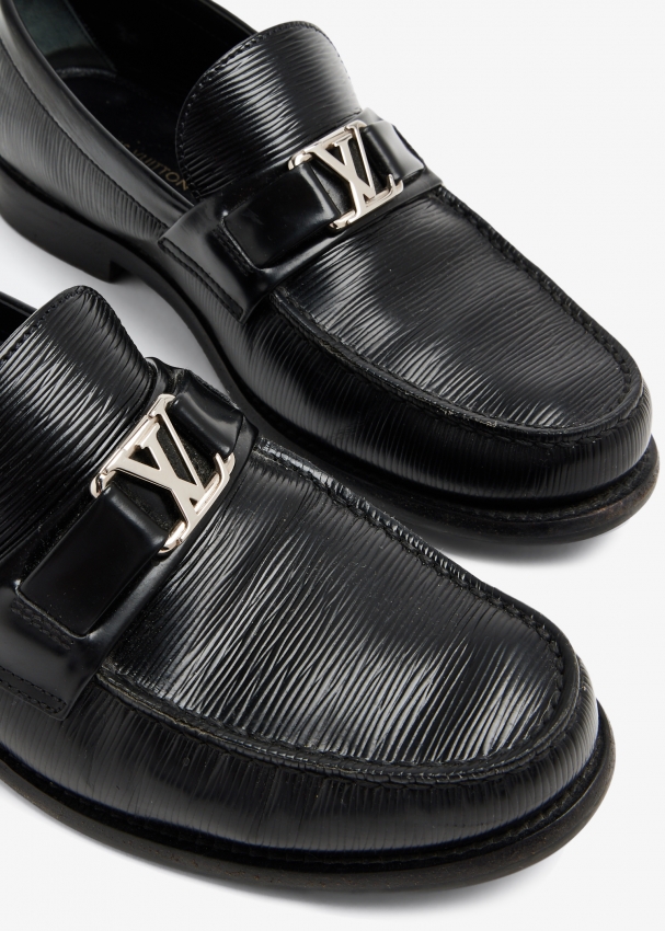 Louis Vuitton Men's Black Glazed Calf Leather Major Loafer