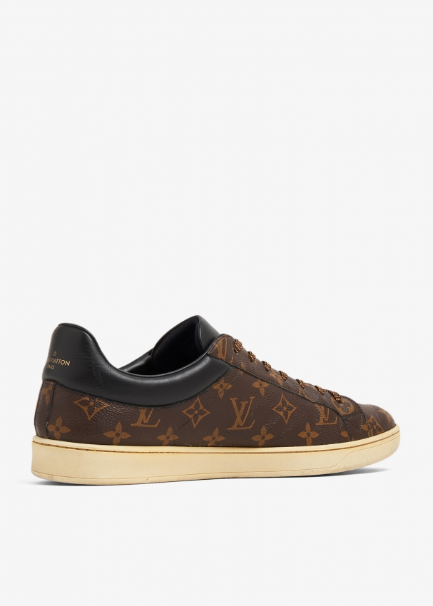 Louis Vuitton Pre-Loved Luxembourg sneakers for Men - Brown in Bahrain