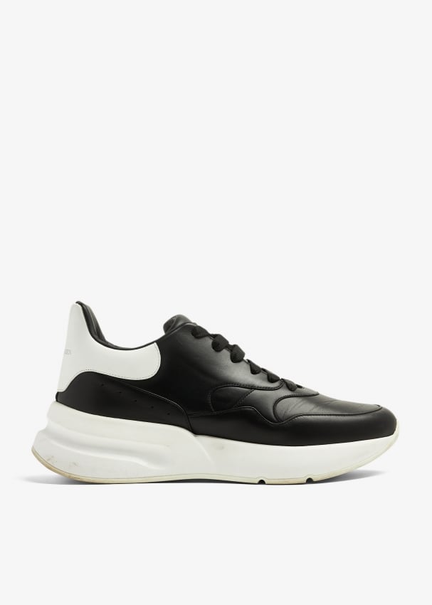 Alexander Mcqueen Pre-Loved Oversized chunky sneakers for Men - Black ...