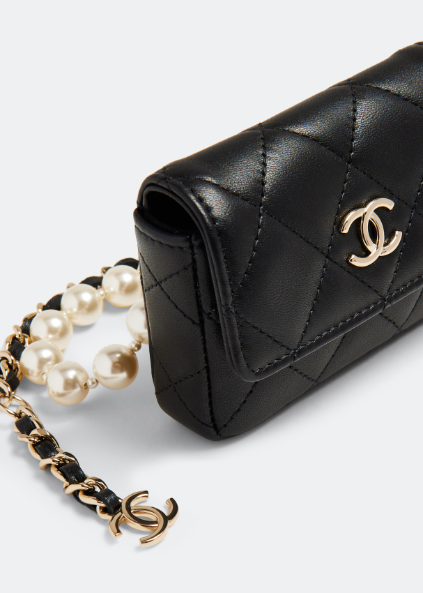 Chanel Pre-Loved Quilted pearl chain belt bag for Women - Black in