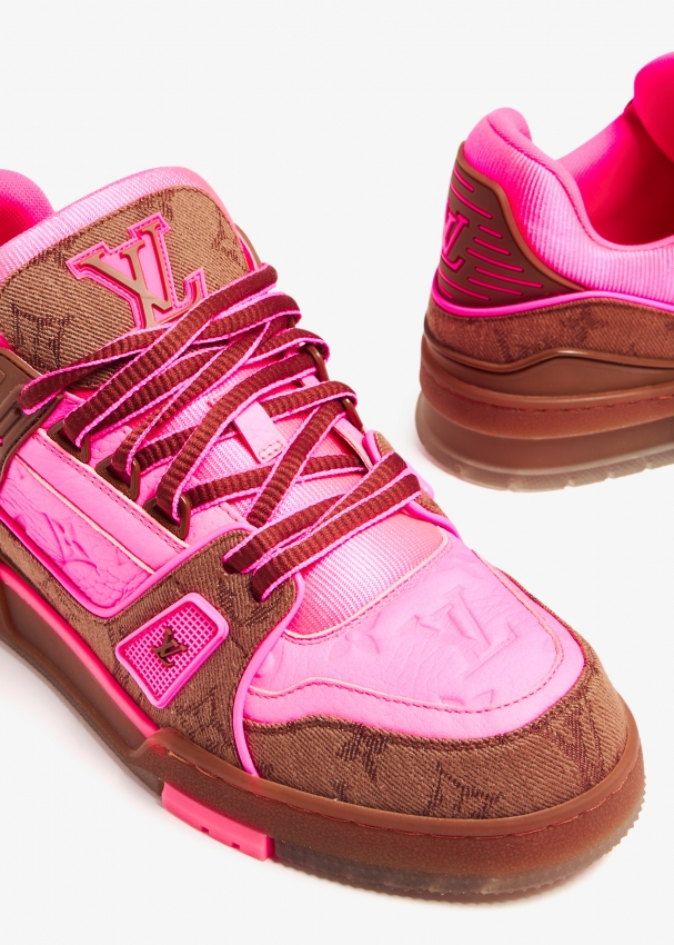 Louis Vuitton Pre Loved LV sneakers for Women Pink in Oman