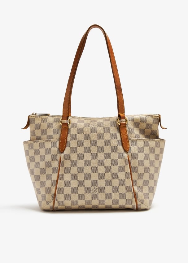 Louis vuitton sales bag with holes