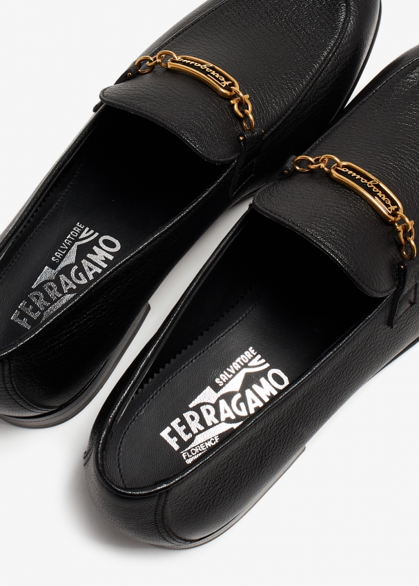 Salvatore shop ferragamo loafer