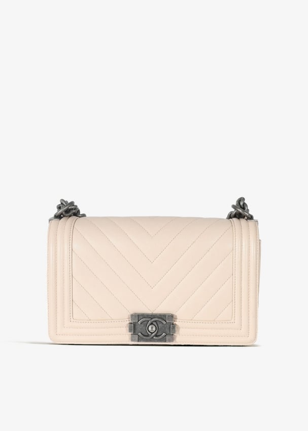 Chanel boy chevron beige 2025
