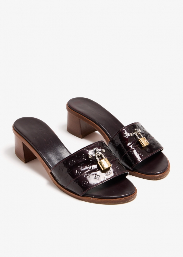 Louis vuitton men's sandals 219 deals