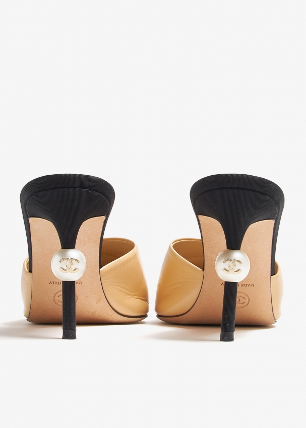 Chanel Pre-Loved Cap Toe mules for Women - Beige in UAE