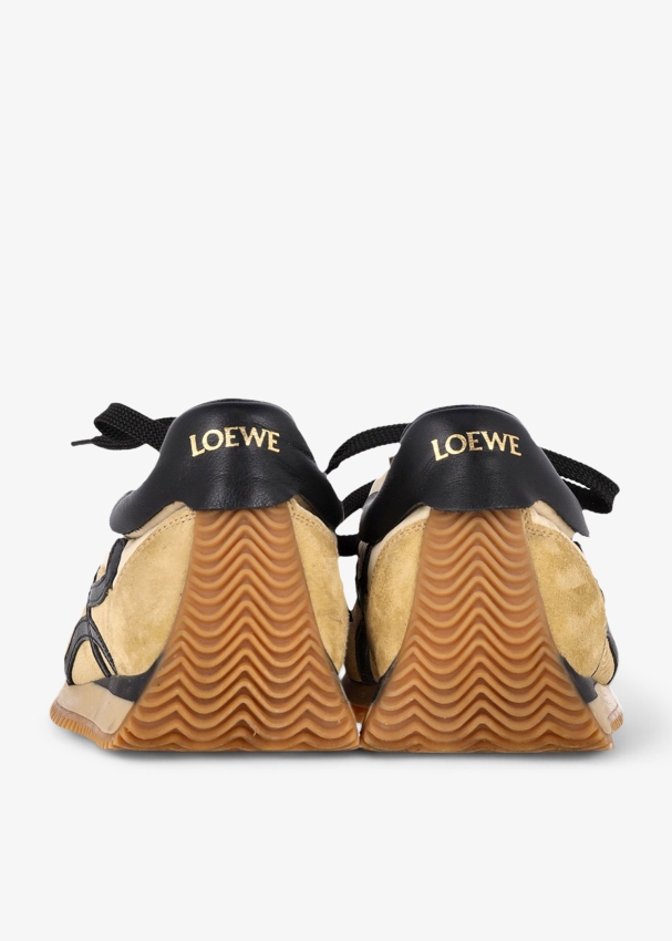 LOEWE Pre-Loved Flow runner sneakers for Women - Beige in LOEWE Pre-Loved Flow runner sneakers for Women - Beige in