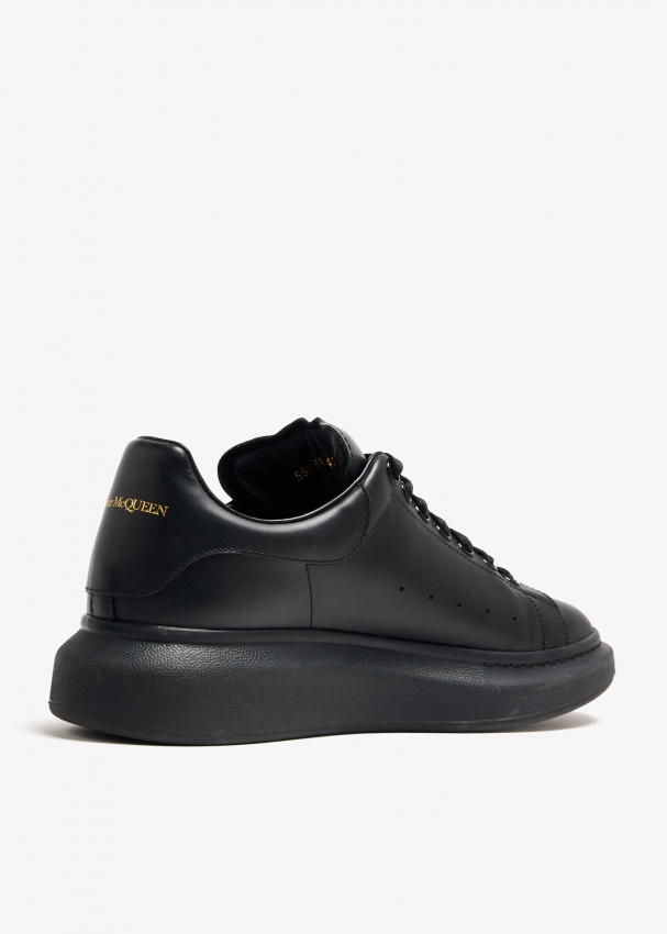 Alexander McQueen Pre Loved Oversized sneakers for Men Black in UAE Level Shoes