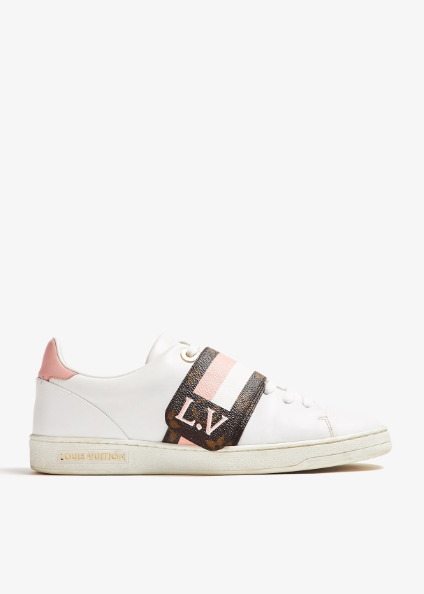 Louis Vuitton Pre Loved Frontrow sneakers for Women White in Oman Level Shoes