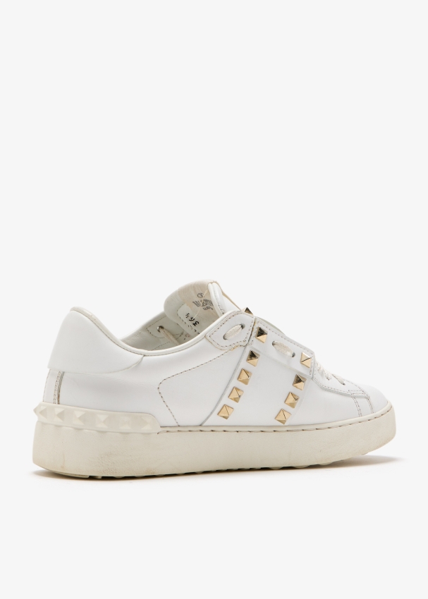 pldvalentinosnkrs01-white_3.jpg