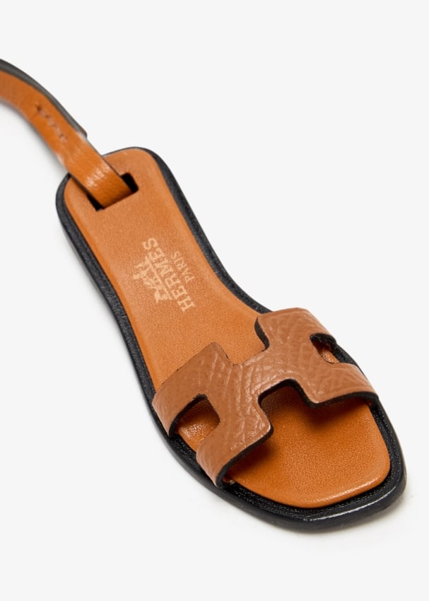 plxhvxvzbui2cj3pk6i-brown_2.jpg