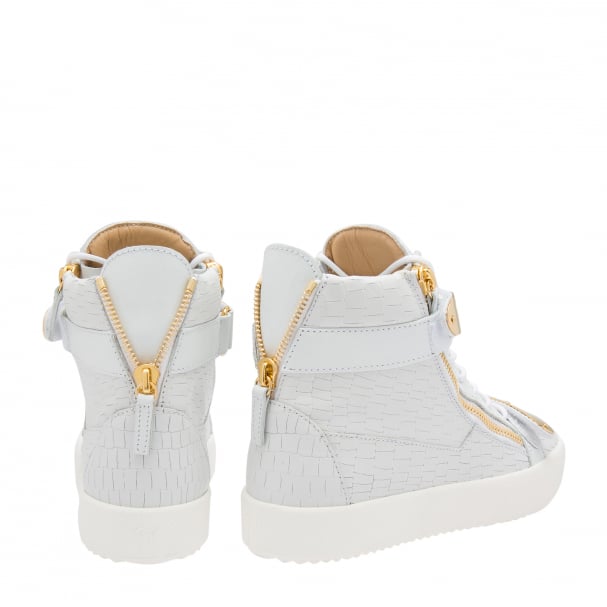 rm7062001-zaybia_3.jpg