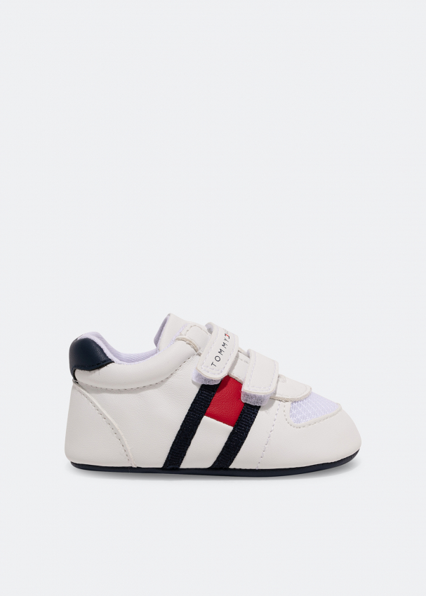 Tommy hilfiger hotsell crib shoes