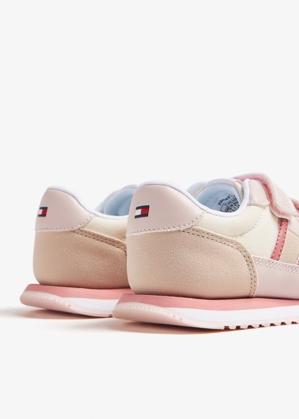 Baby girl sales tommy hilfiger shoes
