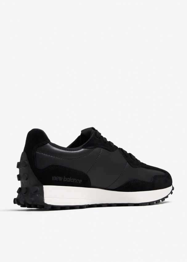 New balance 730 black leather top