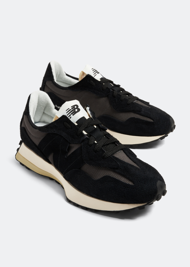 New Balance 327 sneakers for Men - Black in UAE | Level Shoes