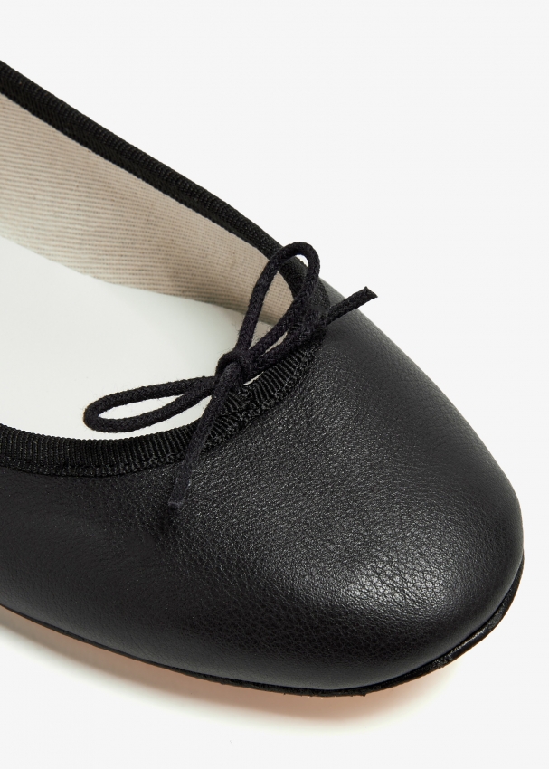 Repetto Cendrillon ballerinas for Women - Black in UAE